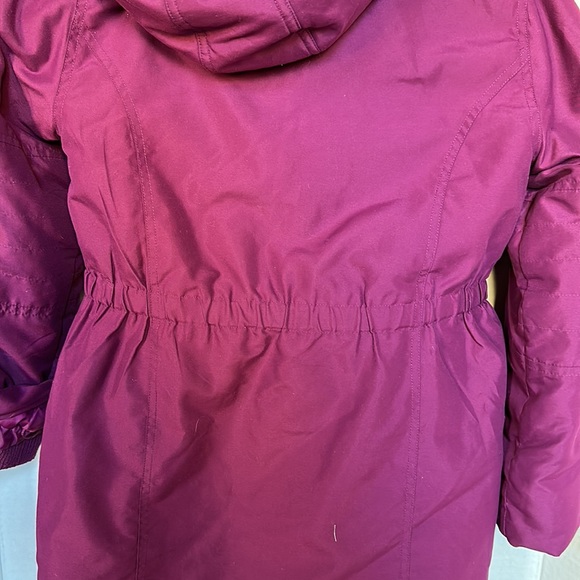 JOHN LEWIS England Girls Purple Puffer Jacket with Hoodie Size 11 - Picture 4 of 14